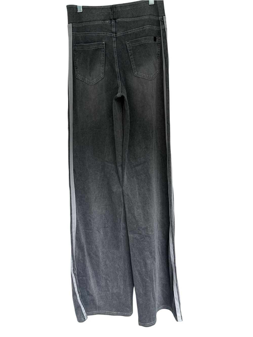 SOLD HALARA Grey Pull-On Wide-Leg Pants with White stripe